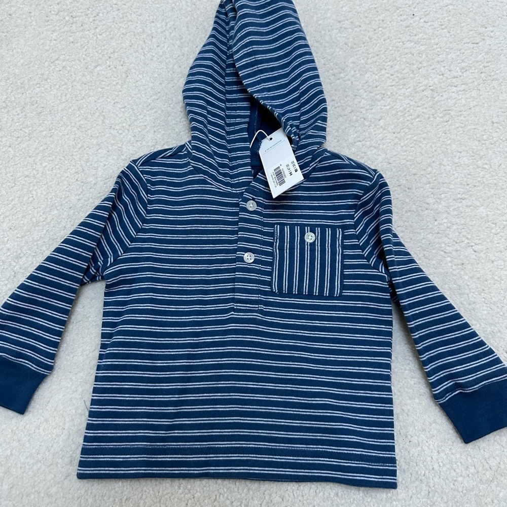 NWT Hooded long sleeve